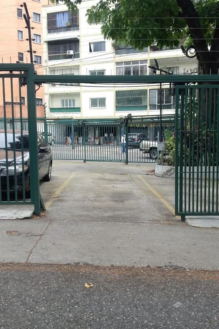 Milenium2Caminos 3 Aires 6P 2H 1B Est Wifi Tanq Chevere4 Caracas